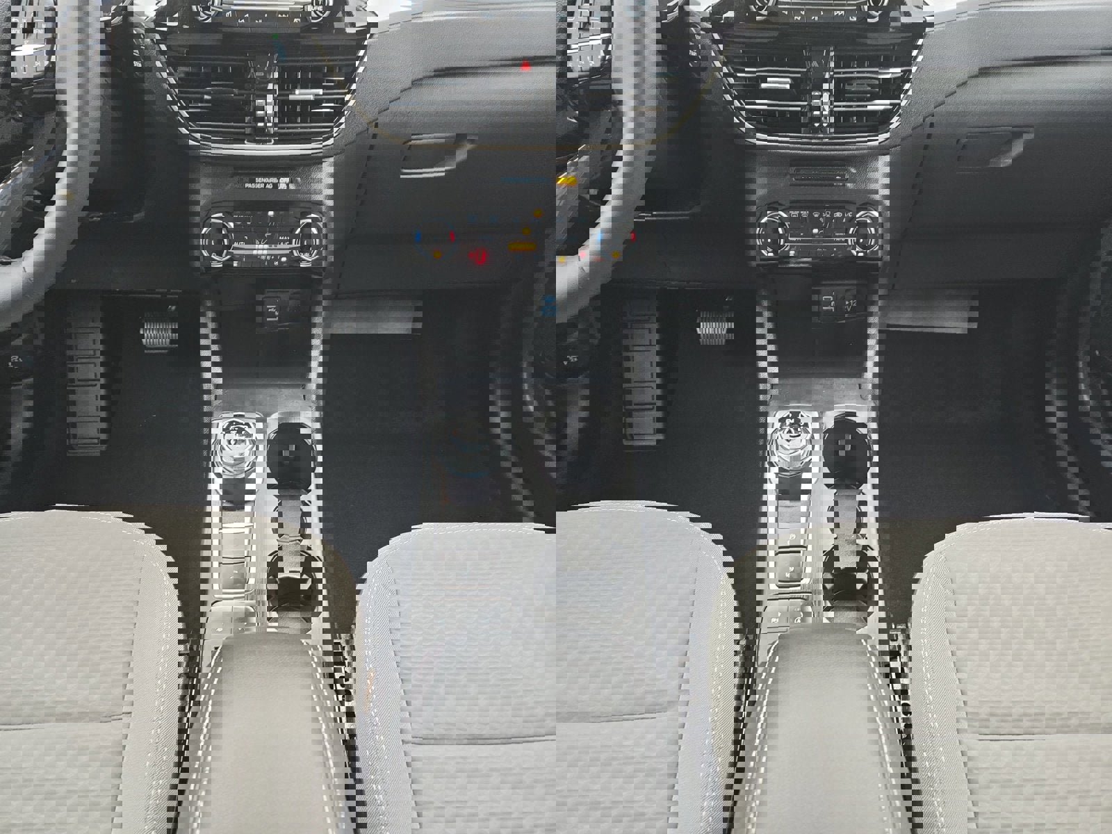 Used 2022 Ford Escape SE w/ SE Sport Appearance Package image 21