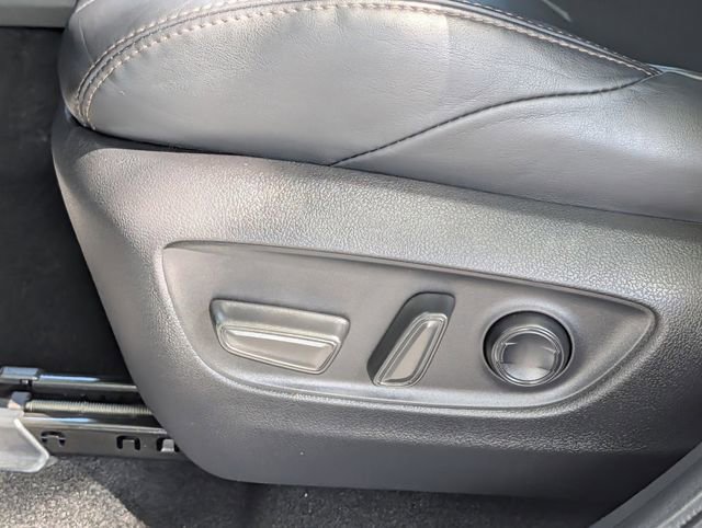 Used 2023 Toyota Venza XLE AWD/4WD image 25