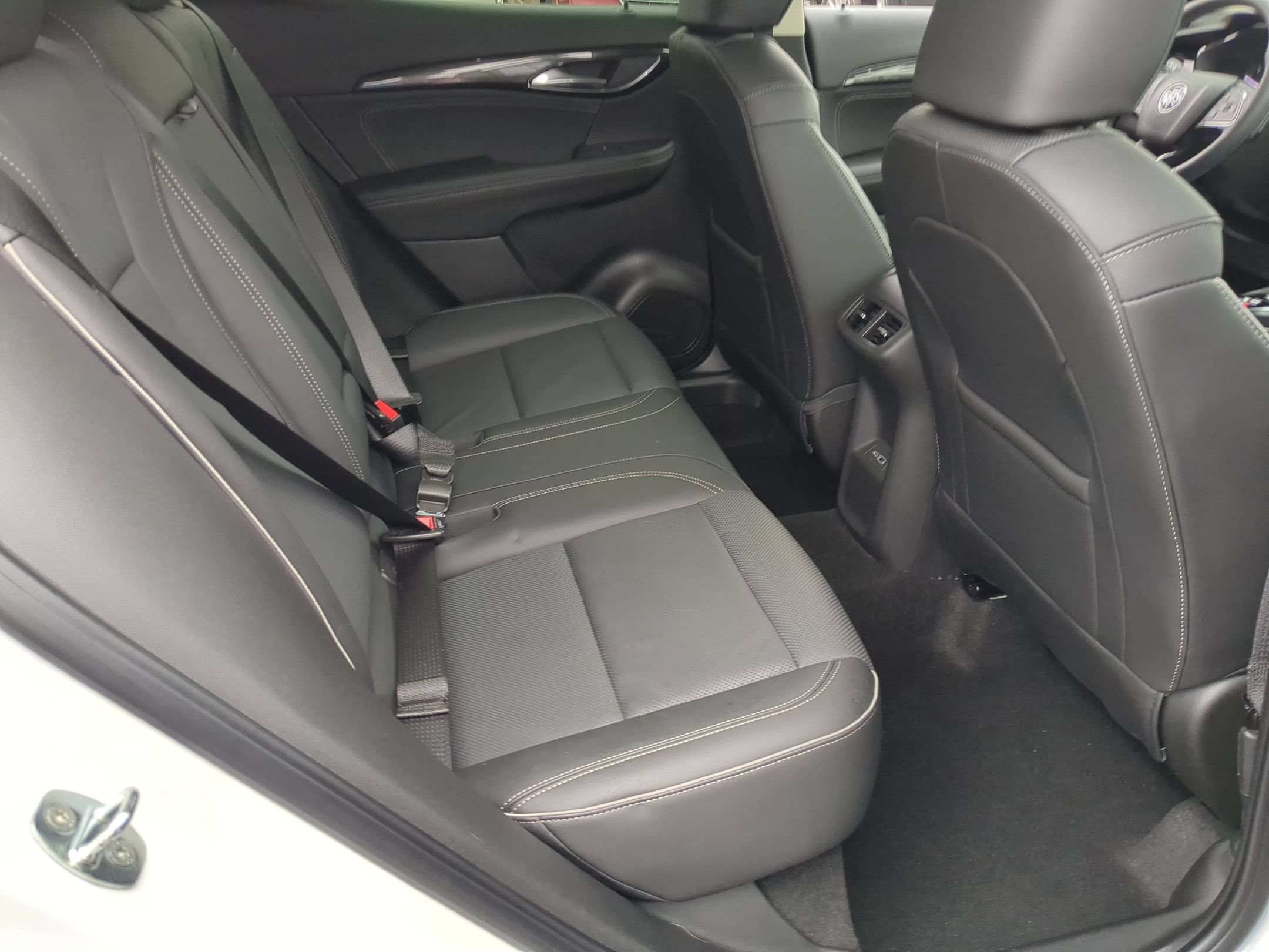 Certified 2023 Buick Envision Essence AWD/4WD image 26
