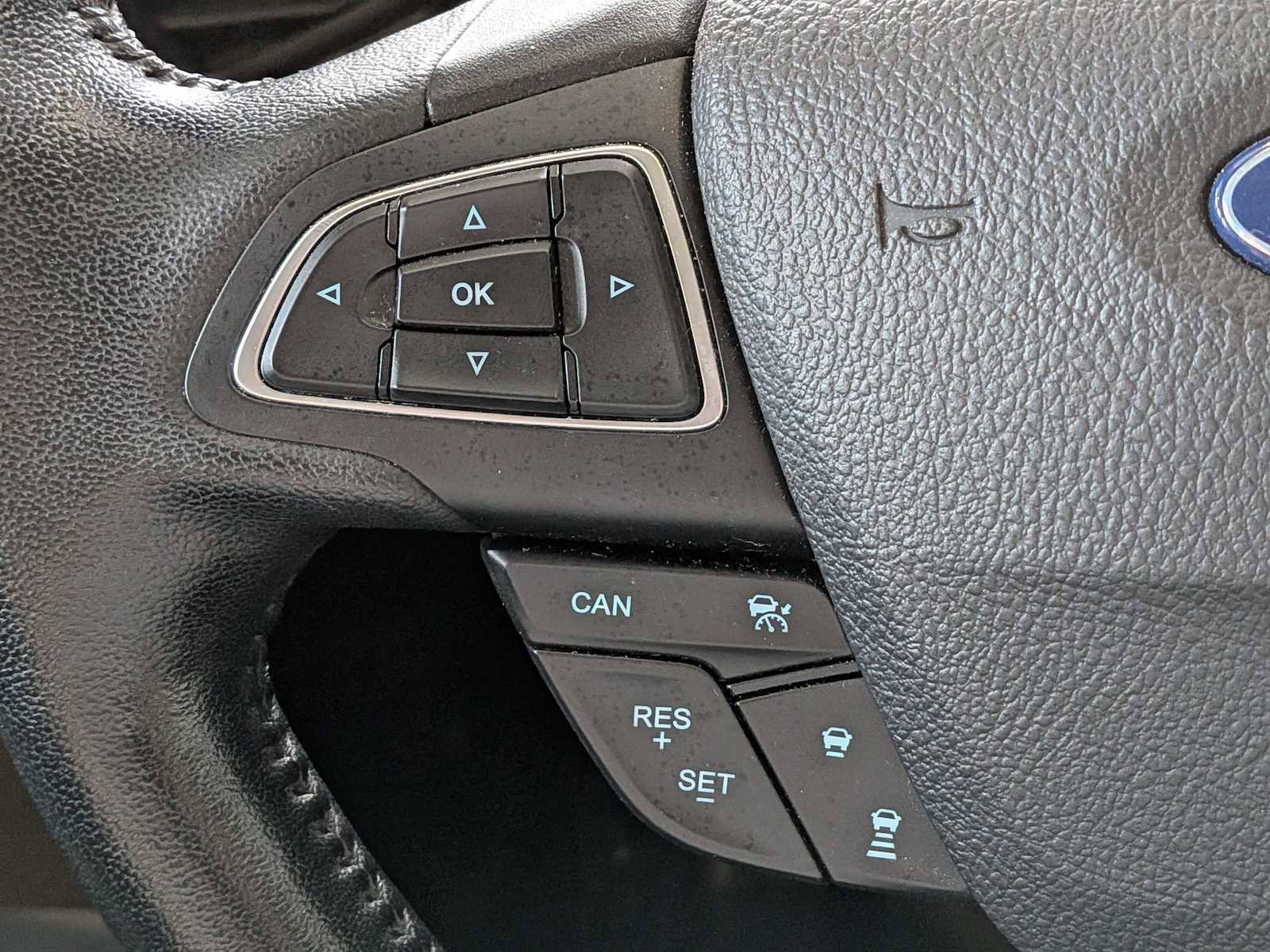 Used 2019 Ford Escape Titanium image 24