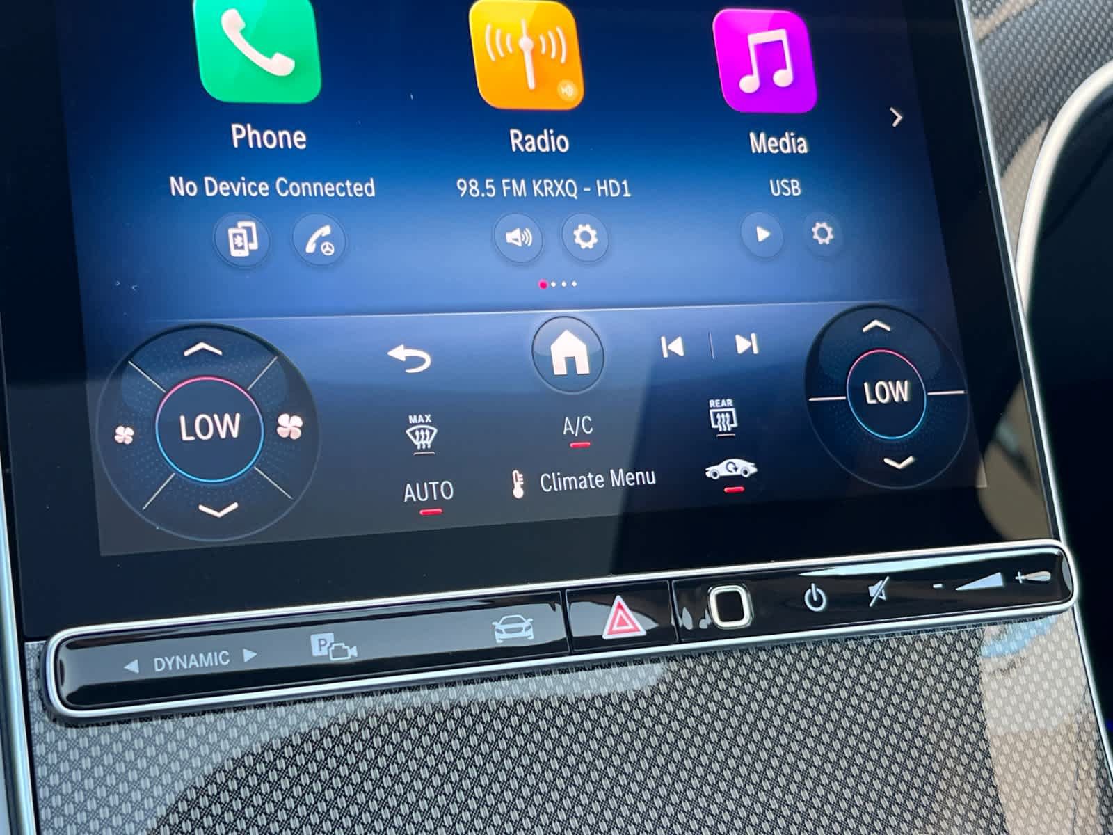 New 2026 Mercedes-Benz C 300 4MATIC Sedan image 18