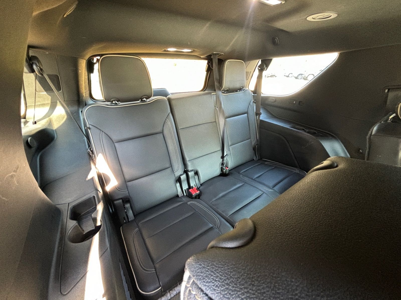 Used 2024 Chevrolet Tahoe Premier AWD/4WD image 18
