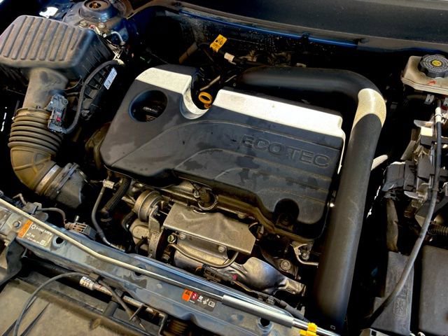 Certified 2024 GMC Terrain SLT image 32