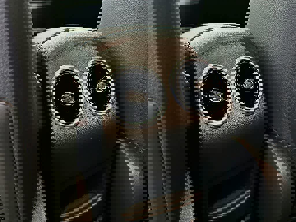 Used 2023 Mercedes-Benz GLA 35 AMG 4MATIC image 13