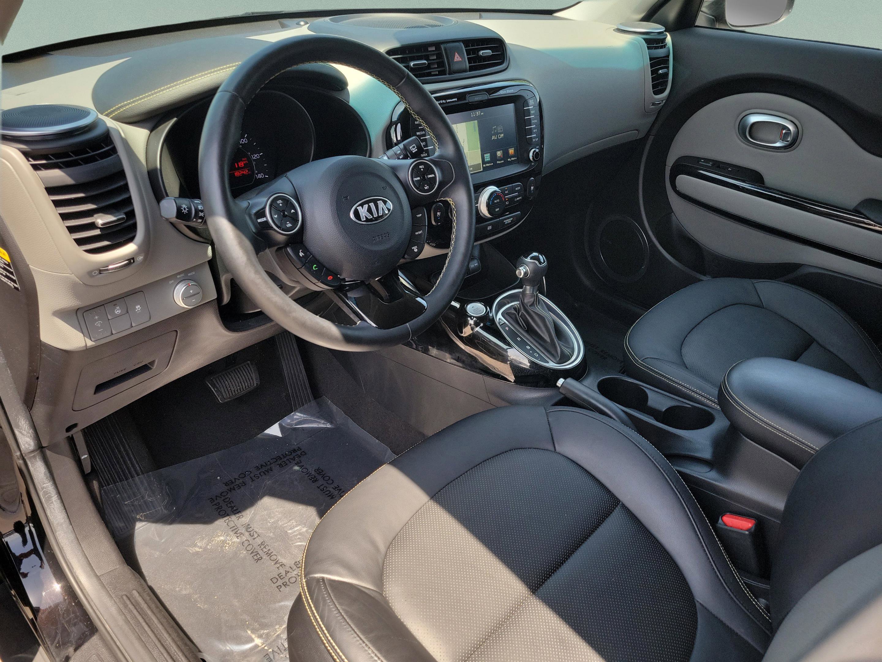 Used 2016 Kia Soul + w/ Primo Package image 17