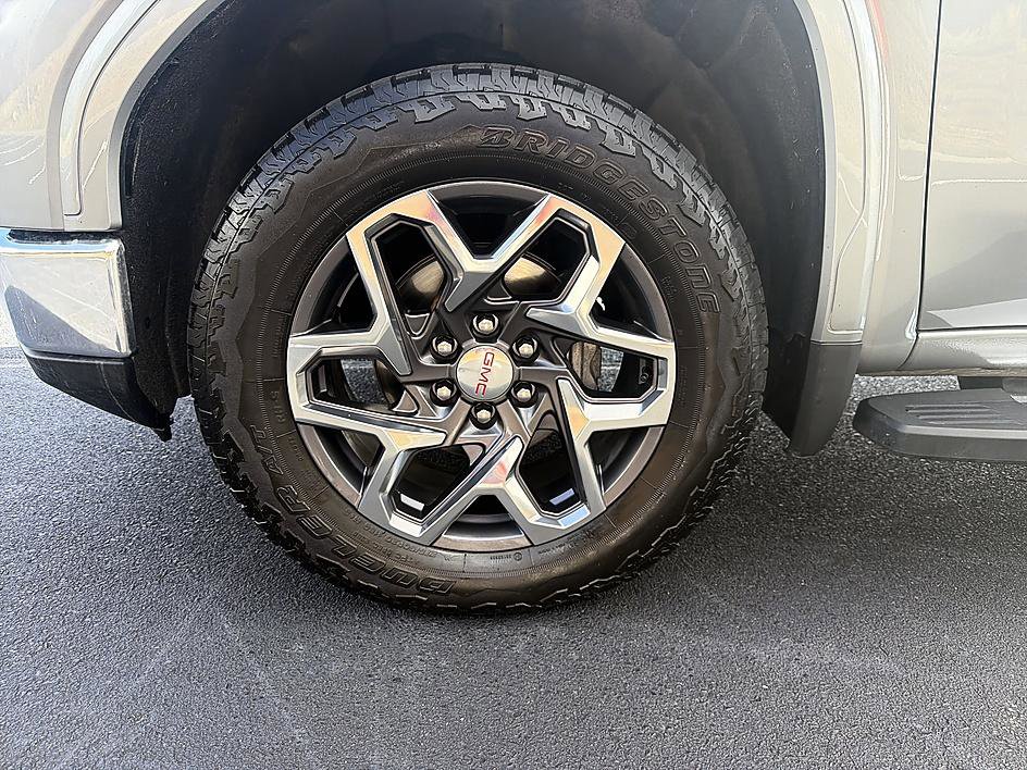 Used 2025 GMC Sierra 1500 SLT w/ SLT Premium Package image 8