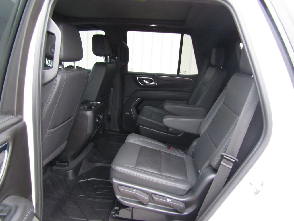 Used 2023 Chevrolet Tahoe Z71 w/ Luxury Package AWD/4WD image 37