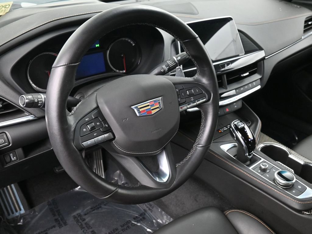 Used 2023 Cadillac CT4 V image 7