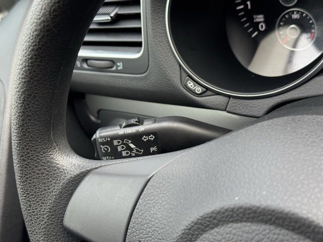 Used 2014 Volkswagen Golf 4-Door image 21