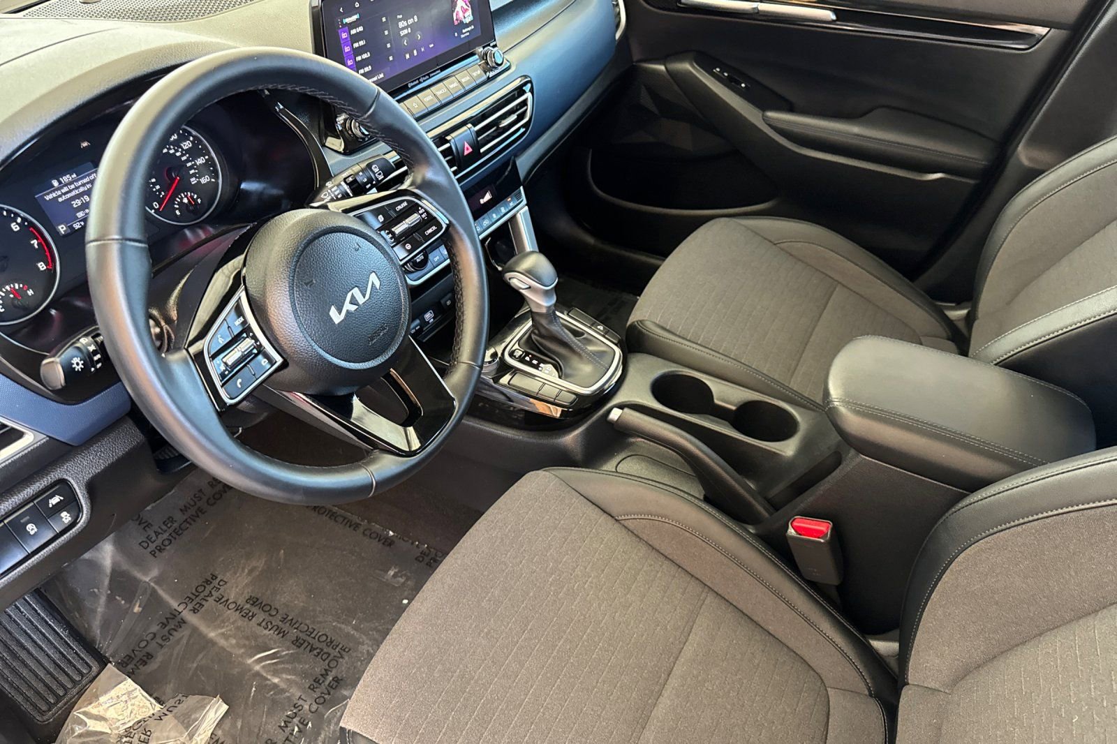 Used 2023 Kia Seltos S w/ Navigation Package image 9