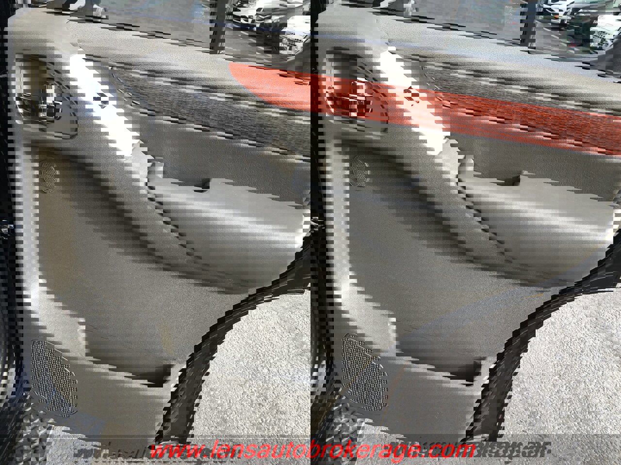 Used 2008 Nissan Pathfinder LE w/ Navigation Pkg image 20