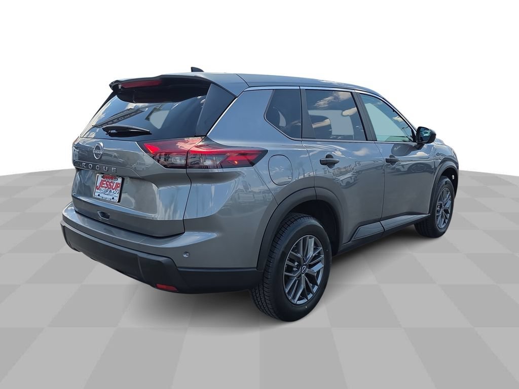 Used 2024 Nissan Rogue S FWD image 8
