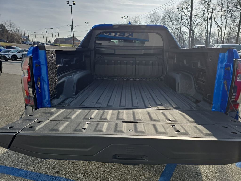 New 2025 Chevrolet Silverado EV RST image 17