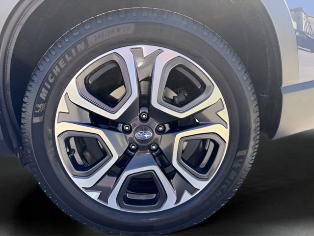 Used 2023 Subaru Ascent Limited w/ Technology Package image 9