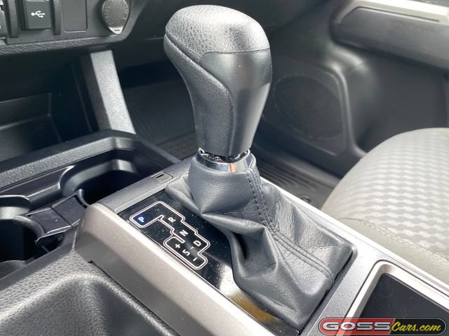 Used 2022 Toyota Tacoma SR5 AWD/4WD image 12
