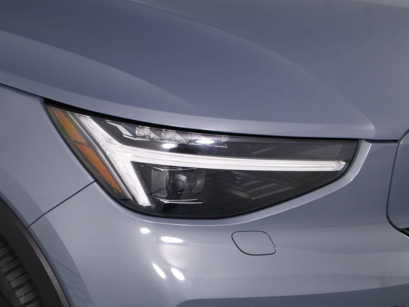 Used 2023 Volvo XC40 Recharge Ultimate AWD/4WD image 25