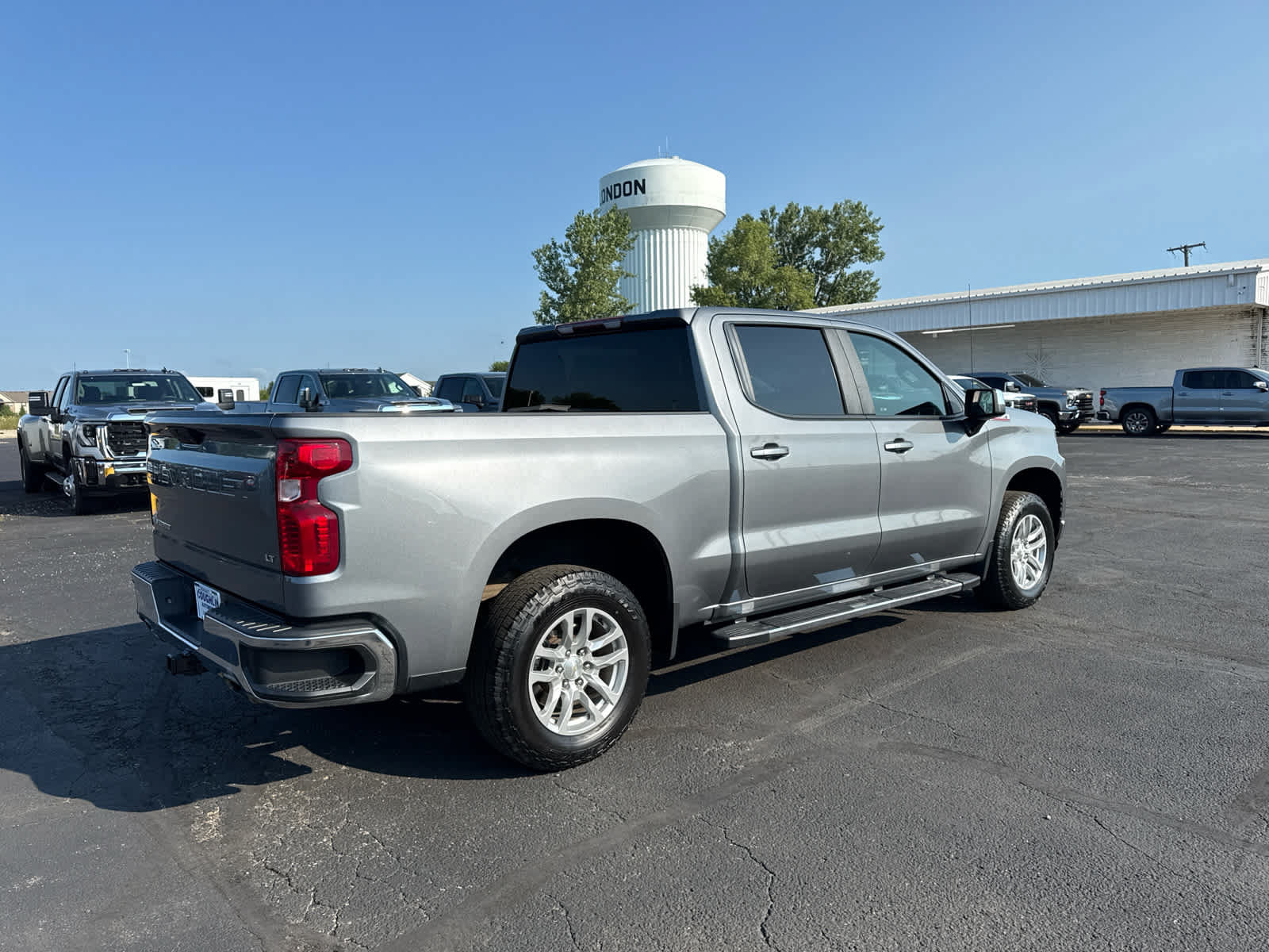 Certified 2022 Chevrolet Silverado 1500 LT AWD/4WD image 5