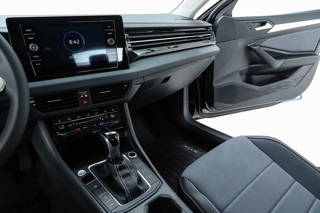 New 2026 Volkswagen Jetta SE FWD image 23