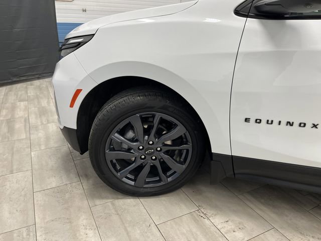 Used 2024 Chevrolet Equinox RS w/ RS Leather Package image 35