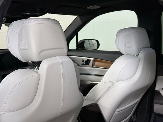 New 2026 Cadillac Vistiq Sport image 22