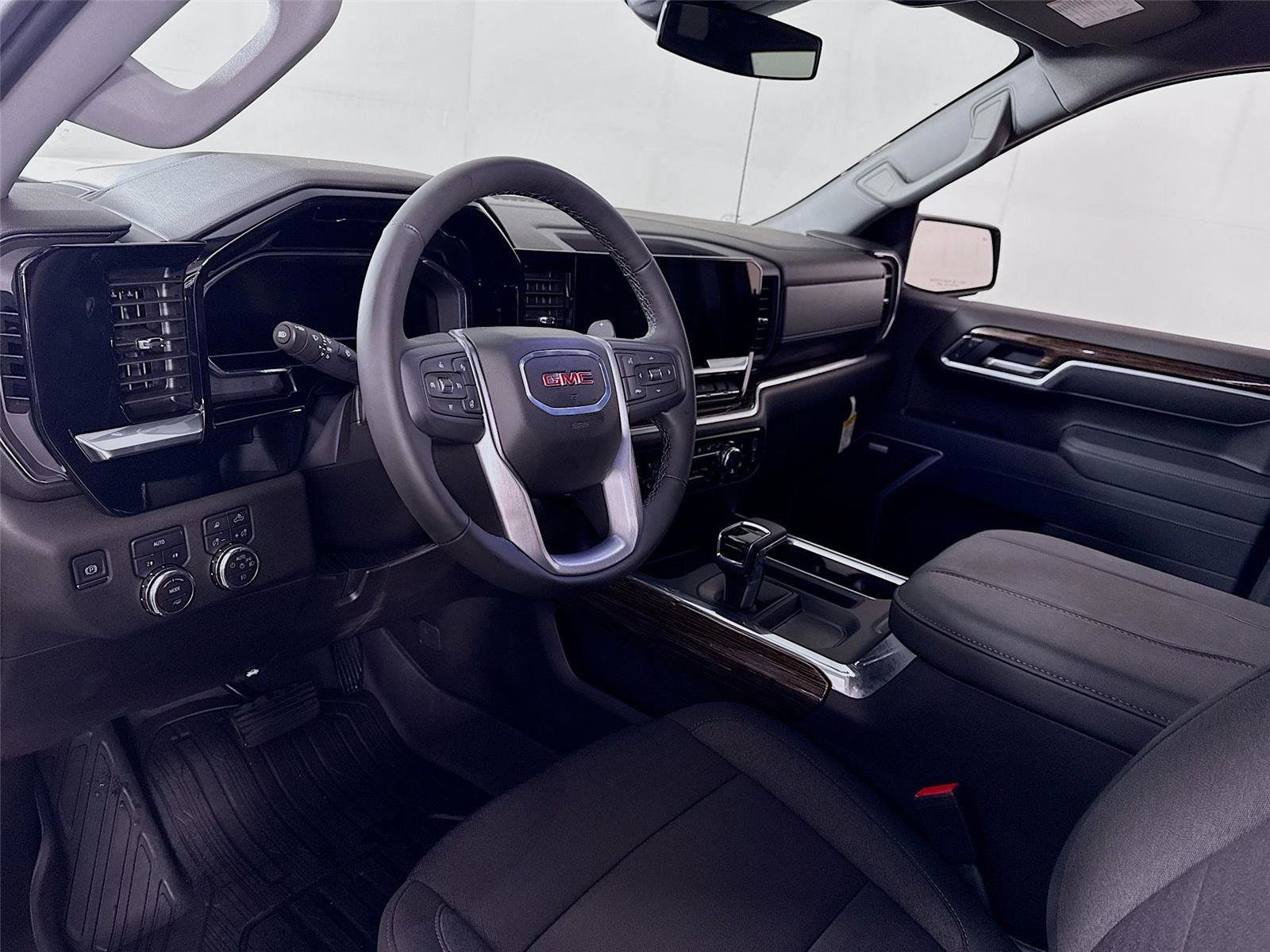 New 2025 GMC Sierra 1500 Elevation w/ Preferred Package image 4