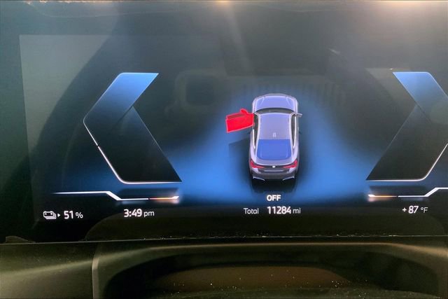 Used 2023 BMW i4 eDrive35 RWD image 9