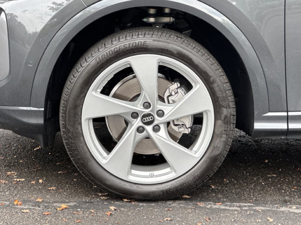 Certified 2025 Audi Q5 Premium Plus AWD/4WD image 39