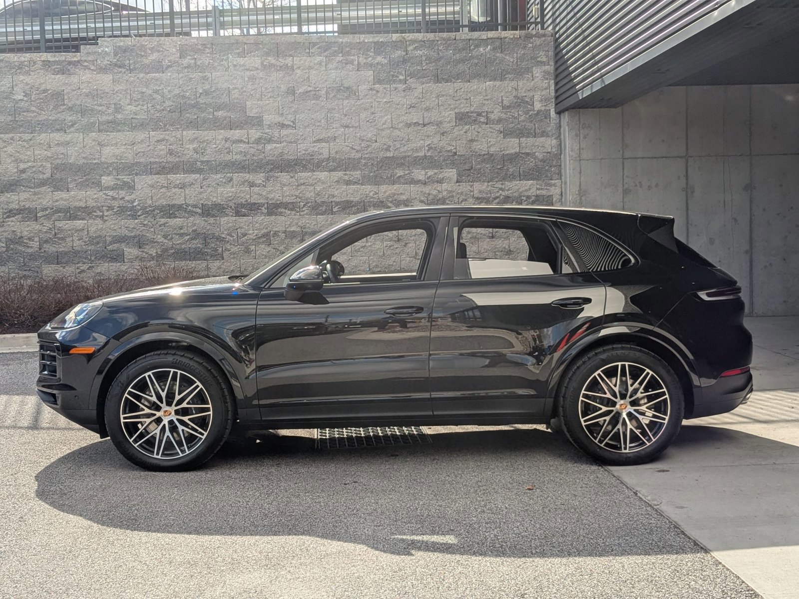 New 2026 Porsche Cayenne AWD/4WD image 2