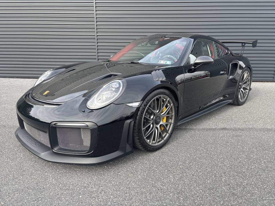 Used 2018 Porsche 911 GT2 RS image 1