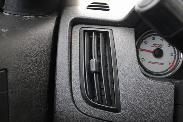 Used 2009 Ford Focus SE image 6