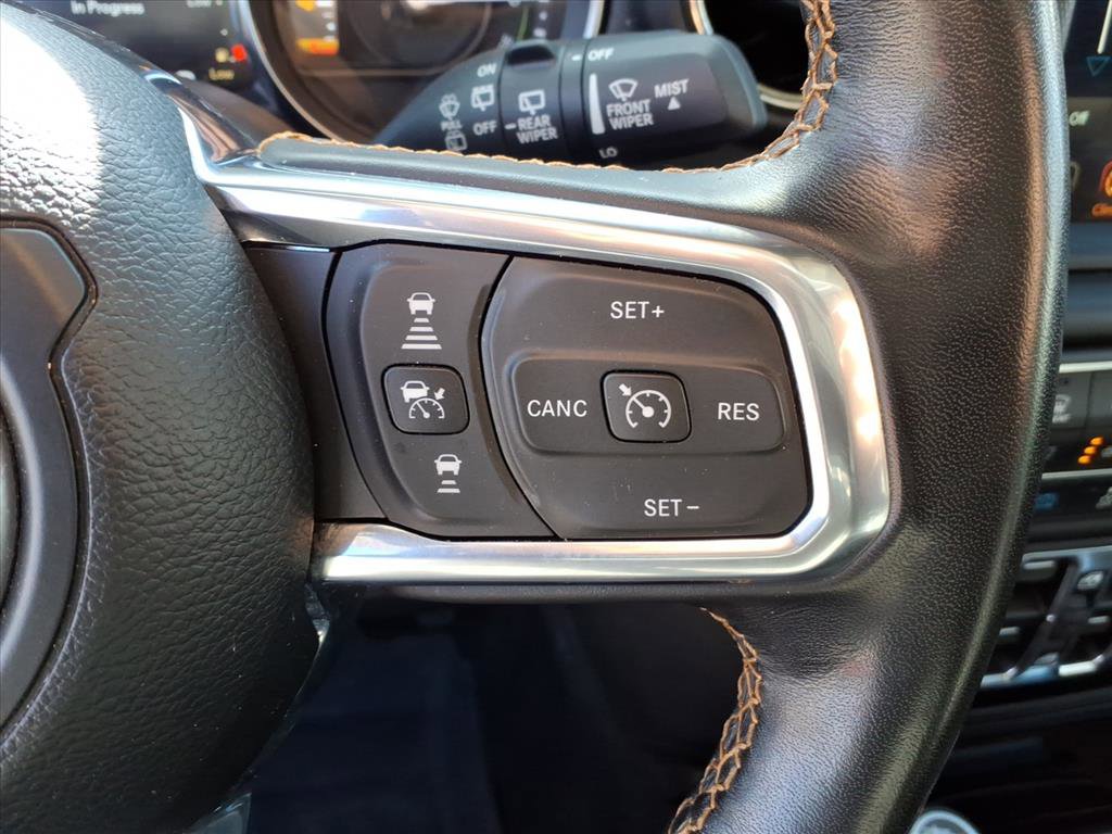 Used 2023 Jeep Wrangler Unlimited Sahara AWD/4WD image 19