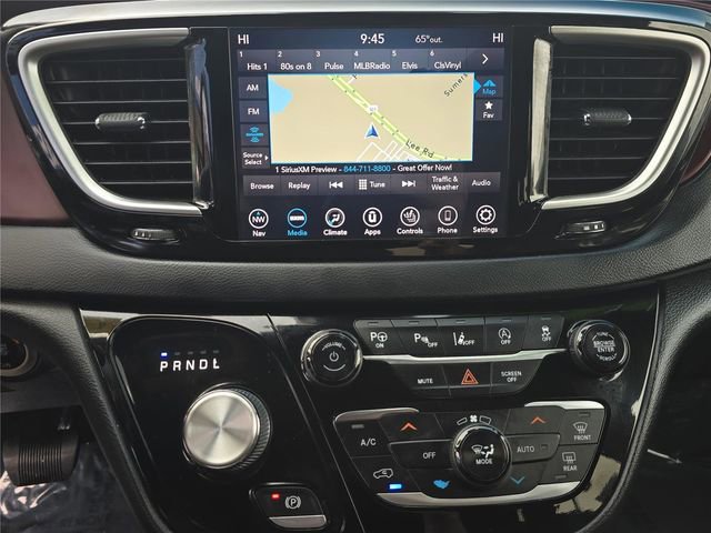 Used 2020 Chrysler Pacifica Touring-L image 19