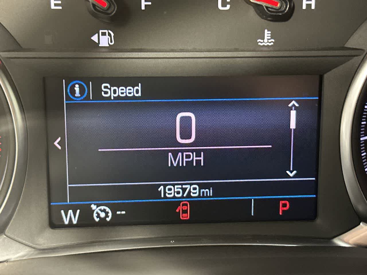 Used 2023 GMC Acadia SLE w/ Driver Convenience Package FWD image 24