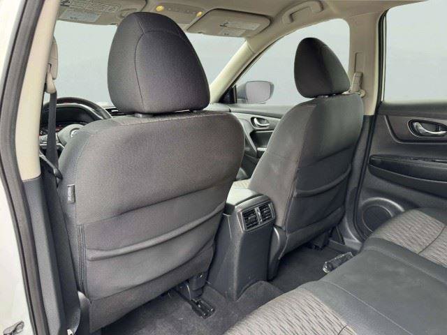 Used 2019 Nissan Rogue SV FWD image 43