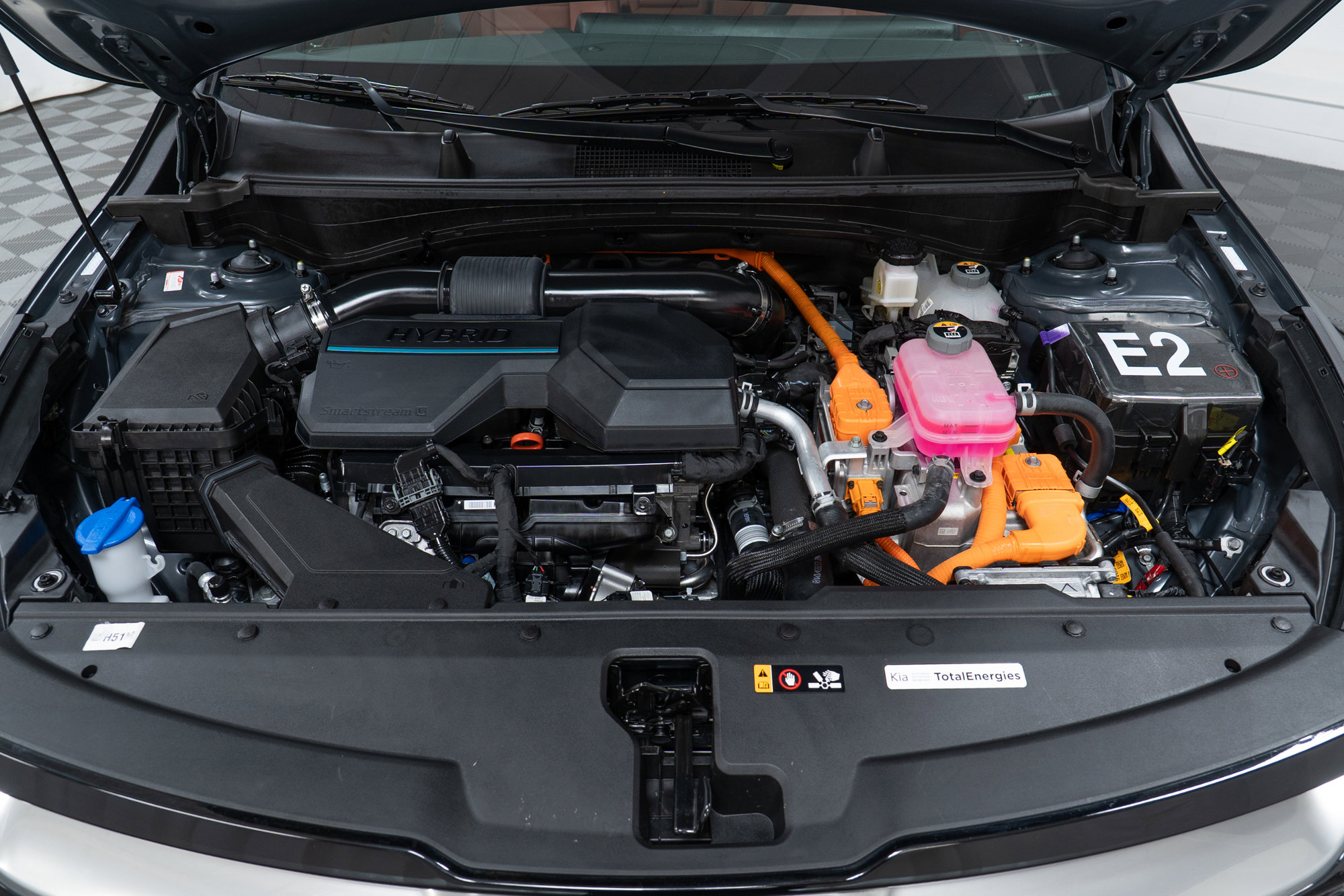 Used 2025 Kia Sportage SX Prestige image 9