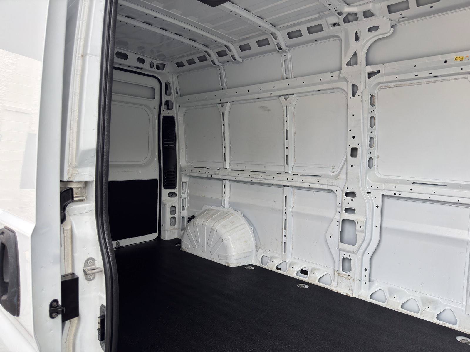 Used 2025 RAM ProMaster 2500 w/ Convenience Group FWD image 36