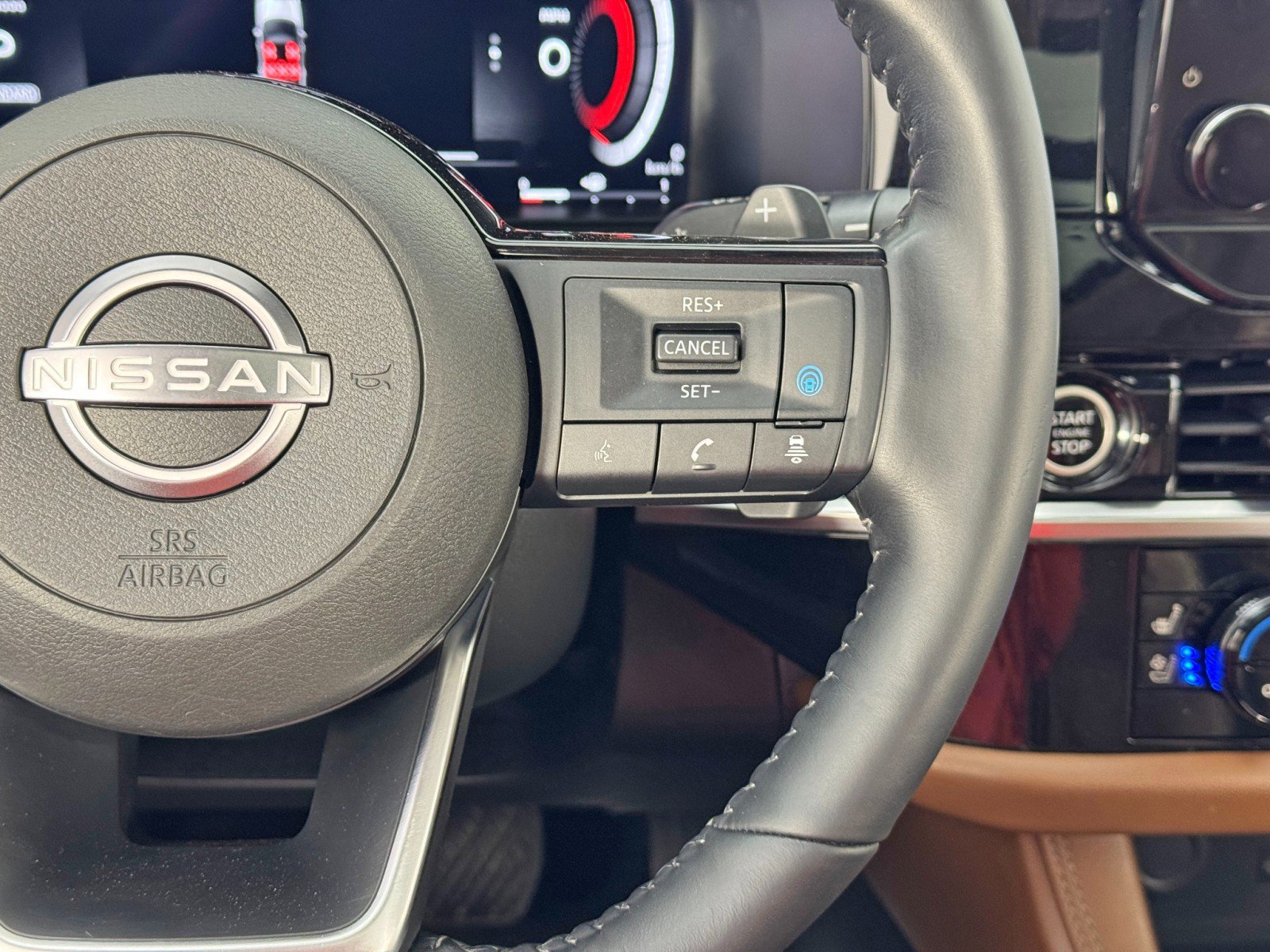 Used 2023 Nissan Pathfinder Platinum image 22