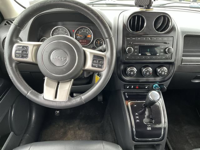 Used 2015 Jeep Patriot Limited AWD/4WD image 13