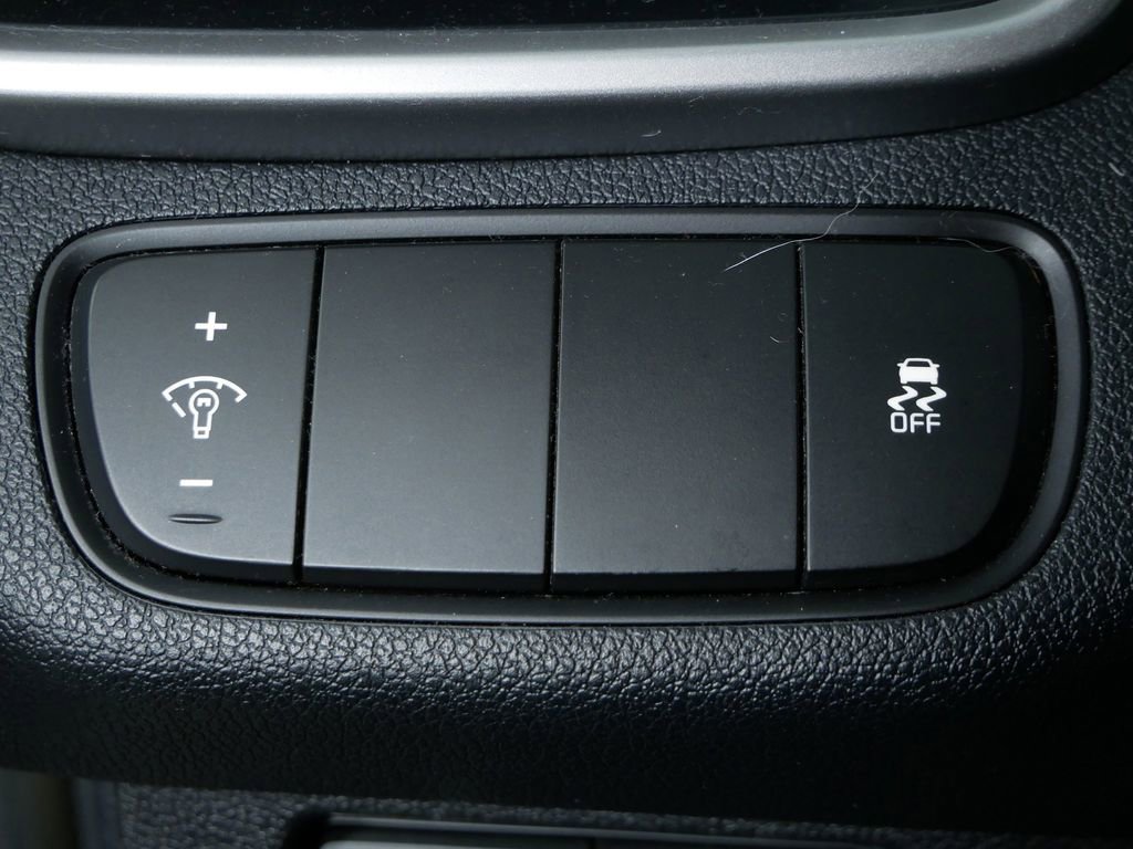 Used 2017 Kia Sorento LX image 24