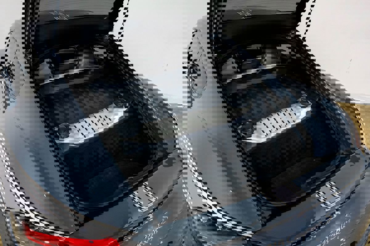 Used 2017 Porsche 718 Cayman S w/ Sport Chrono Package image 36