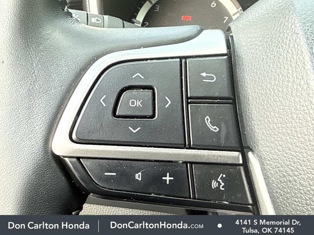Used 2024 Toyota Highlander XSE FWD image 30