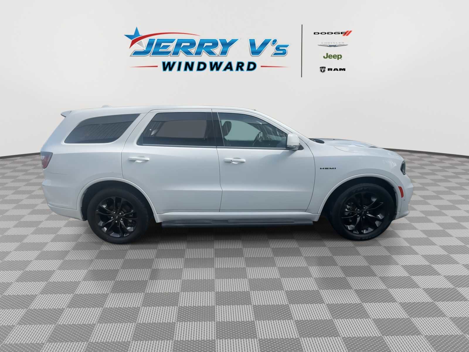 Used 2022 Dodge Durango R/T w/ Quick Order Package 22F image 9