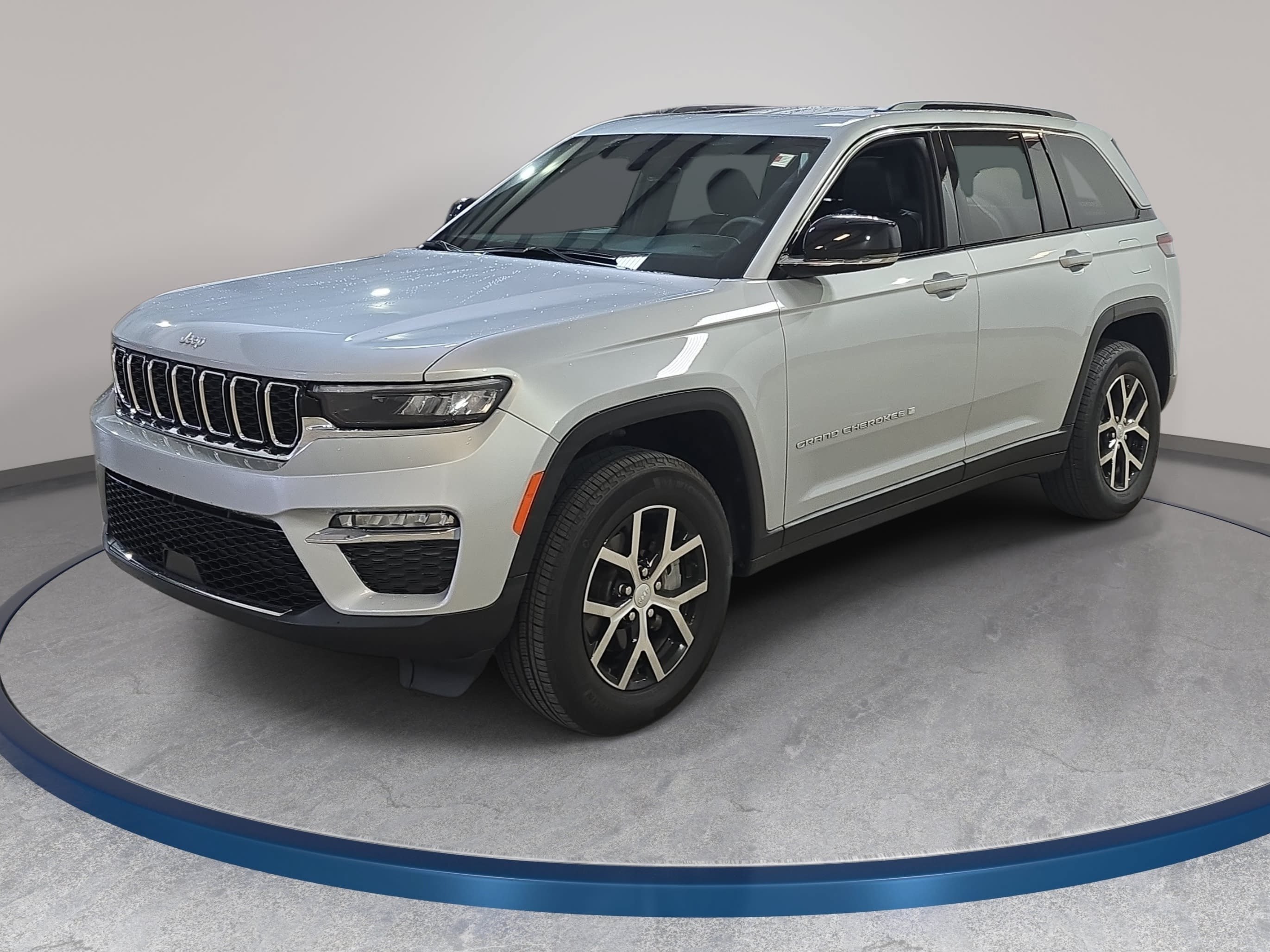 Used 2025 Jeep Grand Cherokee Limited w/ Trailer Tow Package