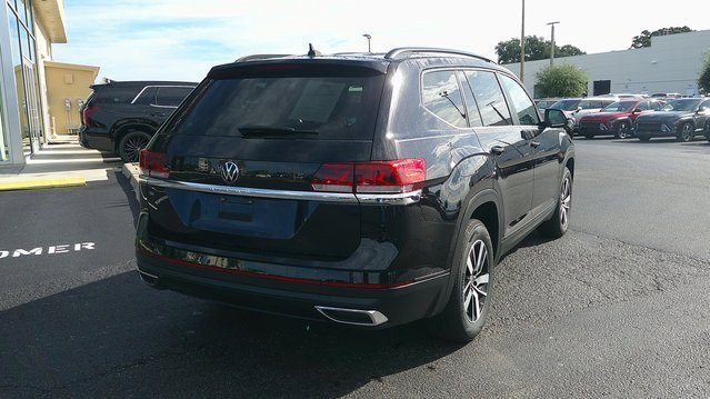 Used 2022 Volkswagen Atlas SE image 4