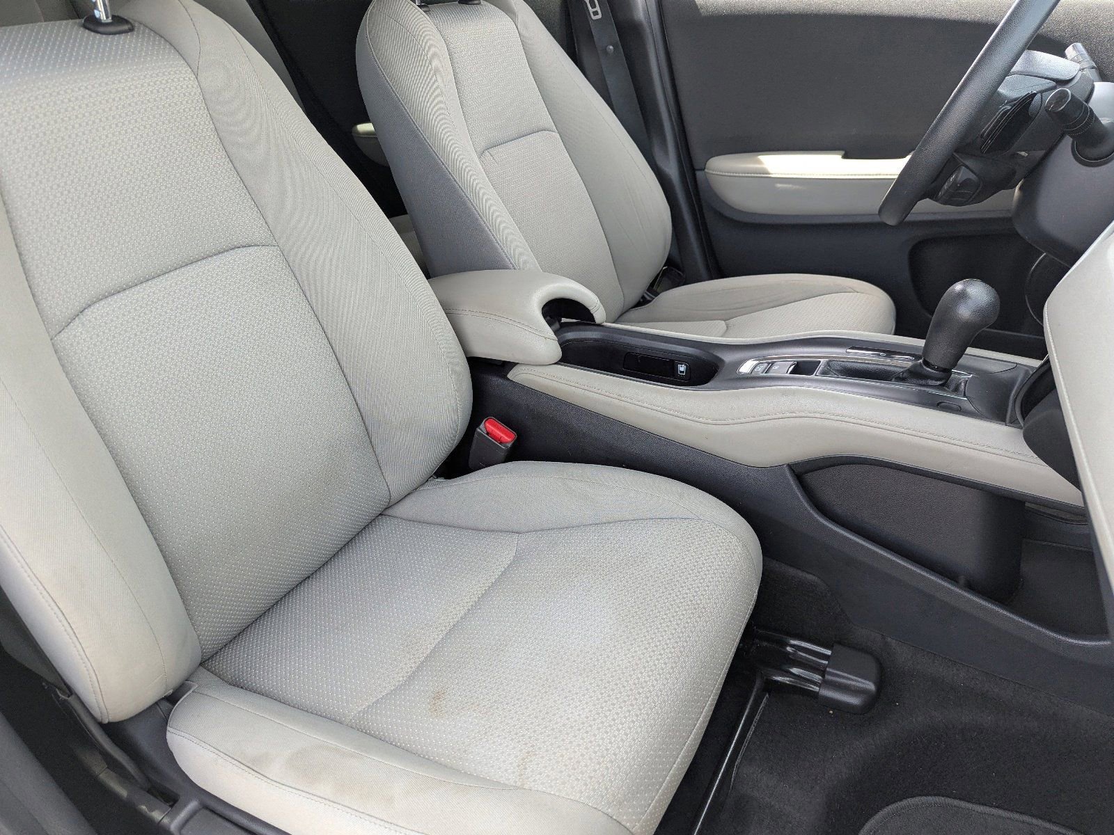 Used 2021 Honda HR-V EX image 12