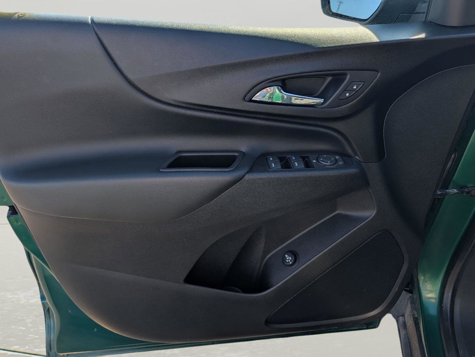 Used 2018 Chevrolet Equinox LT AWD/4WD image 7