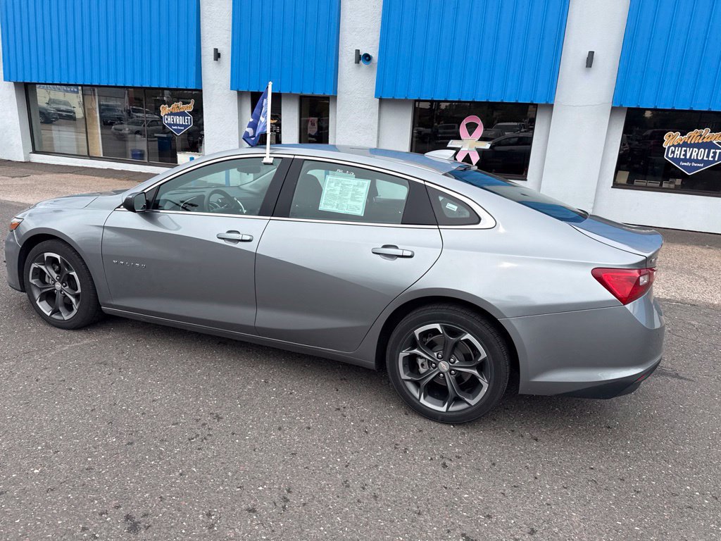 Used 2024 Chevrolet Malibu LT FWD image 17