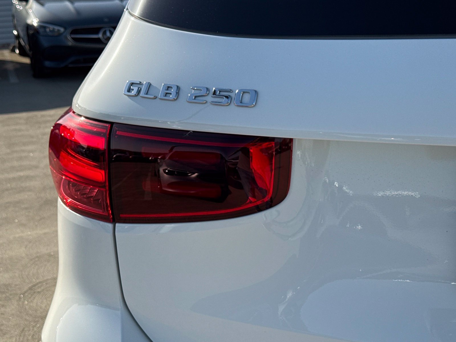 New 2026 Mercedes-Benz GLB 250 4MATIC image 13