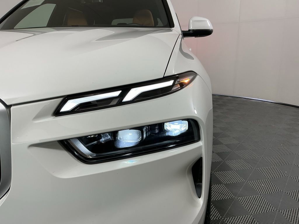 Certified 2024 BMW X7 xDrive40i image 8