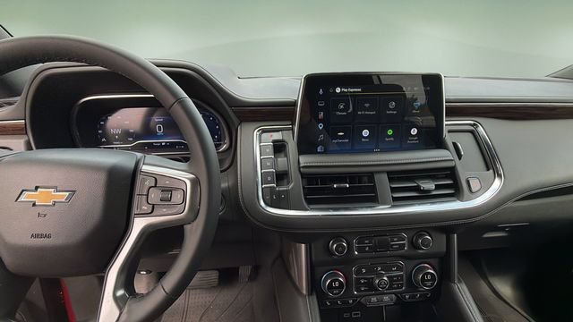 Used 2024 Chevrolet Suburban Premier w/ Premium Package AWD/4WD image 10